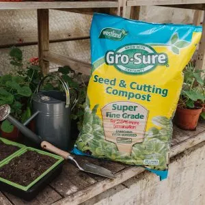 grosure seed and cutting compost in use