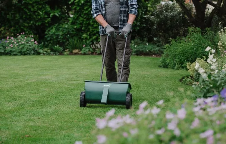 westland spreader lawn settings