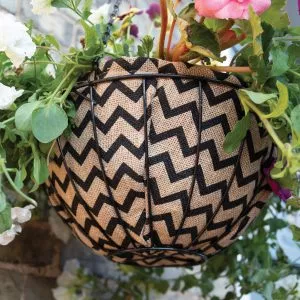 Deocrative Zig Zag Hanging Basket Liner