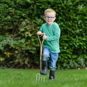 kent & stowe digging fork in use