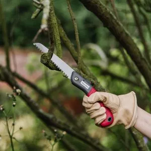 kent & stowe turbo folding saw in use