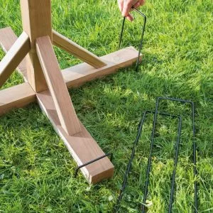 Gardman Bird Table Anchoring Pegs in use