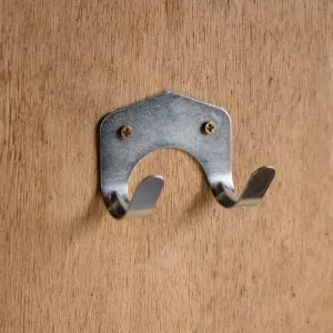 double tool hook in use