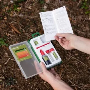 soil ph testing kit in use