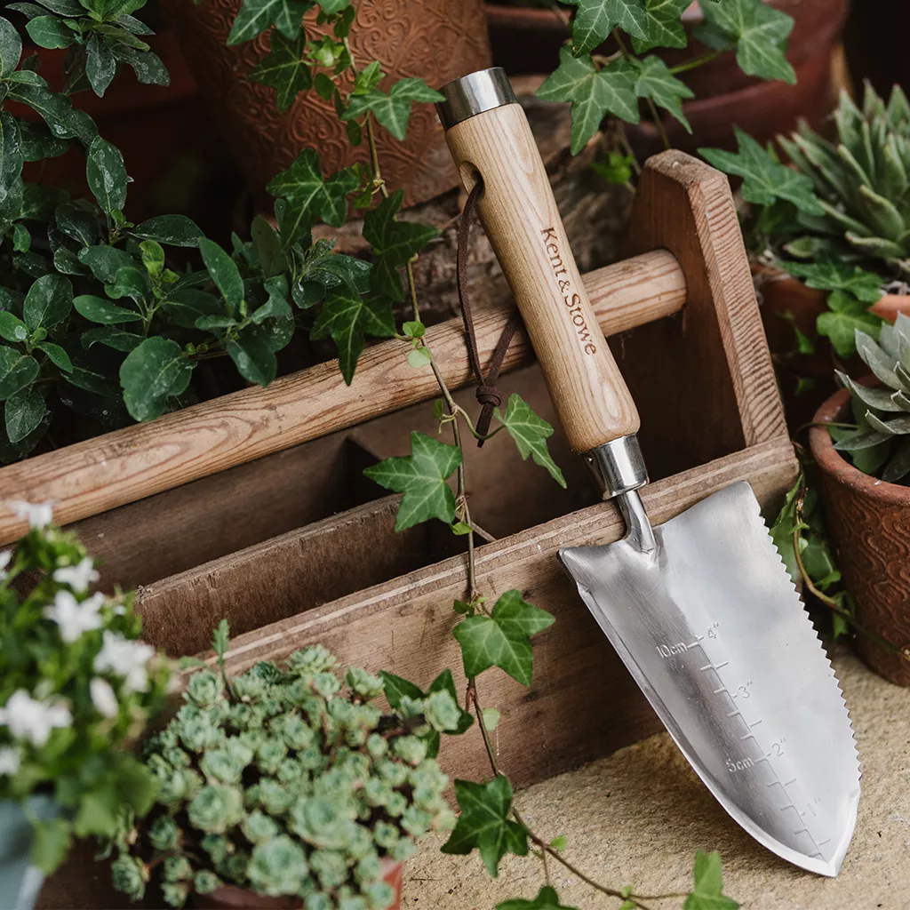 Kent & Stowe Stainless Steel Capability Trowel 70100190 – Trowell Garden  Centre