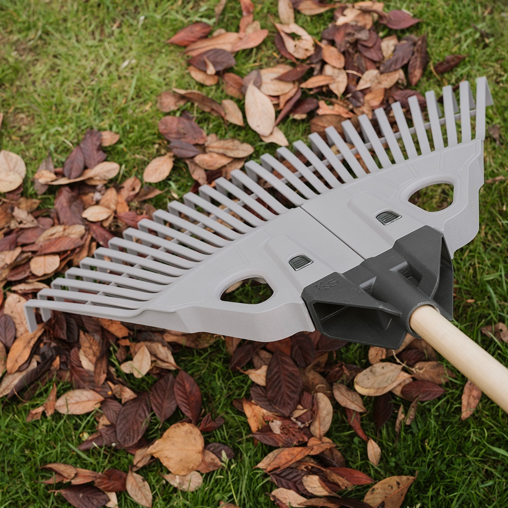 Kent & Stowe 3 in 1 Leaf Rake Kent & Stowe Garden Health