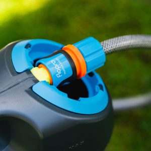 Flopro Quick Fill & Flo Can Can close up connection