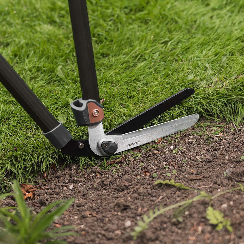 SureCut Adjustable Height Lawn Edging Shears Kent & Stowe Garden Health