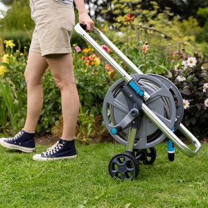 Flopro Heavy duty metal hose cart close up