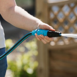 Flopro Cobra Expanding Hose Set in use